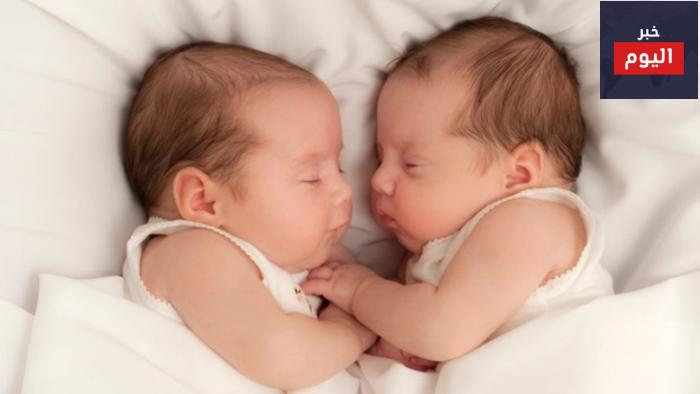 روتين نوم التوأم - Multiple babies and sleep