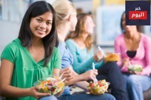 الأكل الصحي للمراهقين - Healthy eating out for teens