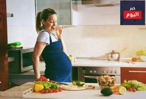 الأطعمة الممنوعة أثناء الحمل وكيفية التعامل معها