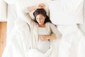 فوائد النوم للحامل