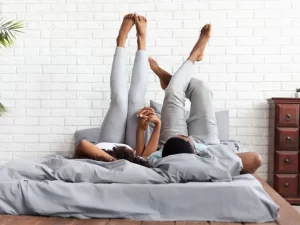 7 أساليب لإثارة زوجك في غرفة النوم