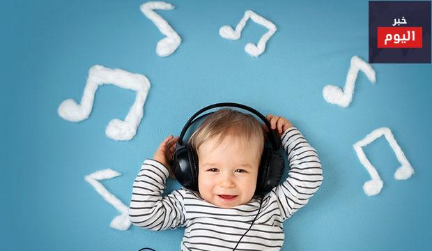 هل الأصوات المرتفعة تؤثر على سمع رضيعي؟