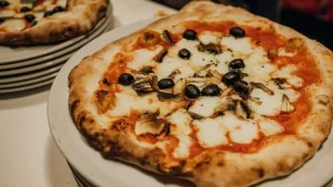 طريقة عمل البيتزا الايطالية